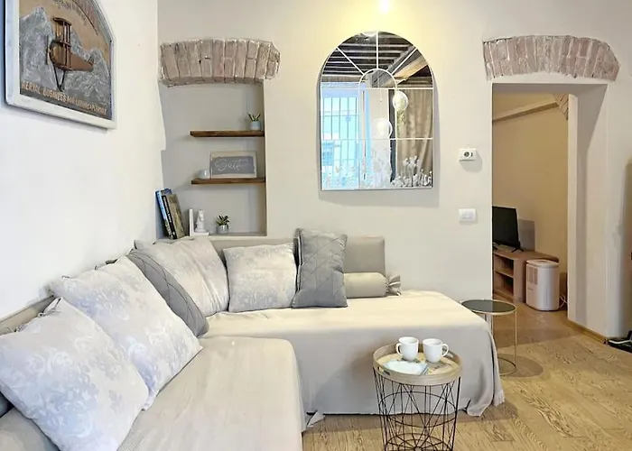 Suite 9, Parma Centro