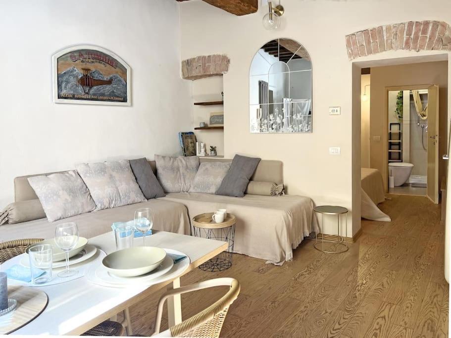 Apartment 9, Centro Parma